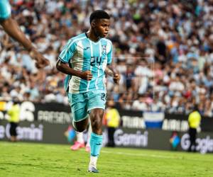 Keyrol Figueroa jugó el segundo tiempo con Honduras ante Argentina.
