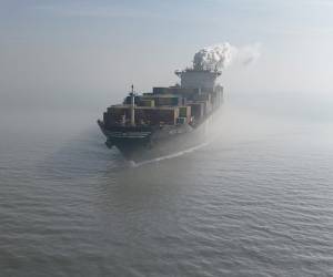 Por el Estrecho de Ormuz pasa el 20% del petróleo del mundo.