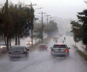 El pronóstico señaló que las precipitaciones se presentarán en varias zonas del país, con acumulados más importantes en las regiones antes mencionadas.