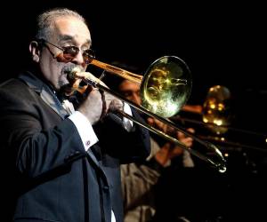 Figuras como Víctor Manuelle, Elvis Crespo y Carlos Vives lloran la partida del Malo del Bronx, cuyo legado eterno con himnos como Idilio y La Murga deja un vacío irreparable en la cultura hispana.