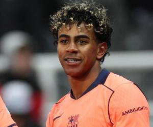 Lamine Yamal anotó el gol del empate del FC Barcelona en Champions League ante Newcastle.