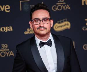 J.A. Bayona se pone al frente de esta nueva producción, un relato estructurado en tres episodios que se desarrolla en el lugar del siniestro.