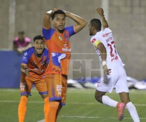 Imágenes del desarrollo del partido.