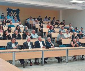 El foro fue auspiciado por la Universidad José Cecilio del Valle de Tegucigalpa.