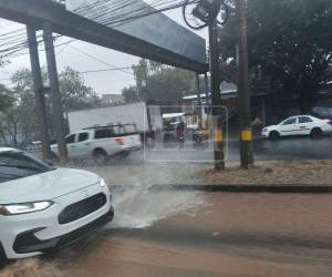 Copeco mantiene alerta amarilla durante 48 horas por lluvias, inundaciones y deslizamientos en municipios de Santa Bárbara, Cortés y el Distrito Central