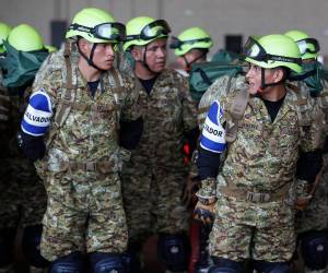 El gobierno de El Salvador envió personal para ayudar a Venezuela tras los terremotos.