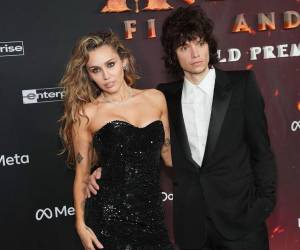 Miley Cyrus no está entusiasmada con la perspectiva de organizar una segunda ceremonia matrimonial.