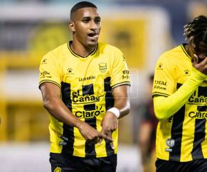 Daniel Aparicio anotó gol de cabeza para el Real España ante el Choloma.