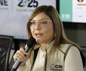Ana Paola Hall confirmó de dónde eran las primeras maletas escrutadas.