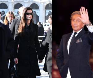 Una iglesia del siglo XVI en el corazón de Roma fue el escenario del último adiós al grandioso Valentino, durante un funeral que reunió a figuras del cine y la moda en un emotivo homenaje repleto de flores blancas y rojas.