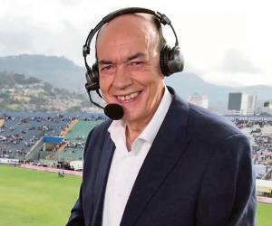Un 24 de mayo de 2026, el periodismo deportivo de Honduras vio partir a una de sus leyendas: Julio César Núñez, el hombre que llegó al país una fecha muy similar: el 25 de mayo, pero de 2003, es decir, hace 23 años. Aquí te contamos qué coincidencias rodean el fallecimiento del querido uruguayo.