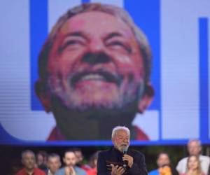El ex-presidente Lula da Silva dirigió las riendas del país brasileño, desde enero de 2003 hasta diciembre de 2010, el candidato busca convertirse nuevamente en la cabeza de esa nación sudamericana.