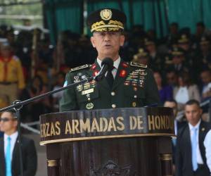 El general de brigada, Héctor Benjamín Valerio Ardón, a sus 55 años de edad asumió este jueves en el cargo como nuevo jefe del Estado Mayor Conjunto (EMC) de las Fuerzas Armadas (FF AA).