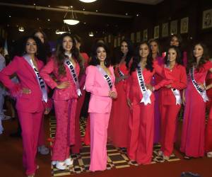 La carrera por la corona de Miss Honduras Universo 2025 inició formalmente con la presentación oficial de las 13 aspirantes que buscarán representar al país en el certamen internacional.