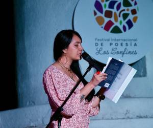 La poeta hondureña Mayra Oyuela fue una de las figuras a quienes el Festival de Los Confines dedicó su décima edición.