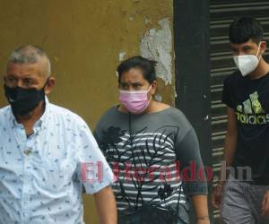 En Honduras el uso de la mascarilla es obligatorio, sin embargo, en otros países ya se suspendió en lugares públicos y al aire libre.