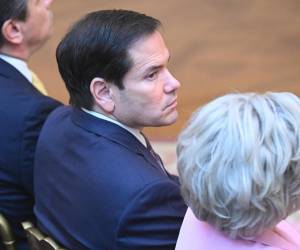 Rubio acusa a Ortega y Rosario Murillo por socavar la democracia y el derecho de los nicaragüenses a elegir a sus gobernantes.