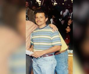 El líder del Cártel Jalisco Nueva Generación (CJNG), Nemesio Oseguera Cervantes, alias “El Mencho”, murió este domingo 22 de febrero durante un operativo del Ejército Mexicano en el municipio de Tapalpa, Jalisco, en México, según diversos reportes oficiales y fuentes de seguridad. El capo era considerado uno de los criminales más buscados en México y Estados Unidos.