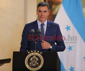 El titular del gobierno de España expresó su satisfacción de poder trabajar de cerca con su par hondureña.
