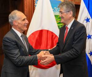 El presidente de la República, Nasry Asfura, recibió en la sede del Poder Ejecutivo a Ishize Motoyuki, director general para América Latina y el Caribe del ministerio de Asuntos Exteriores del Japón.