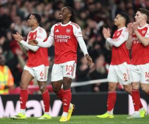 El Arsenal es el líder de la Premier League de Inglaterra.