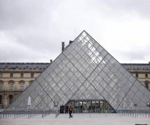 El Museo del Louvre permanece completamente cerrado por la huelga de sus trabajadores.