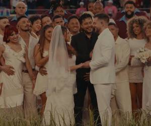 La pareja bailó y celebró su enlace nupcial frente a millones de personas.