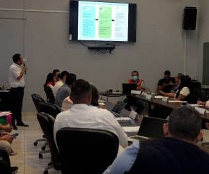 Las autoridades han diseñado las estrategias y medidas para enfrentar los efectos del fenómeno El Niño para atender a los productores y a las familias que serán afectadas por la falta de alimentos.