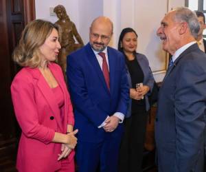 El presidente Asfura estuvo en la reunión junto a su gabinete económico.