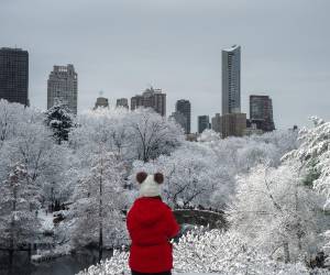 Una tormenta invernal azotó Nueva York, Nueva Jersey y Connecticut este fin de semana.