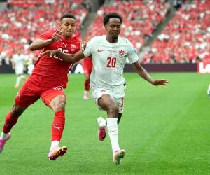La selección de Canadá le basta un empate para ser líder del grupo y ganarle el duelo a Suiza.