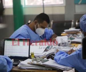 El ministro de Salud, José Matheu, dijo que la mayoría del presupuesto se ha ido en los suedos de los médicos.