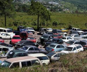 Los propietarios tienen cerca de un mes para anticiparse al vencimiento del plazo de las primeras chatarras retenidas en la capital, donde la Alcaldía contabiliza 250 vehículos y motos.