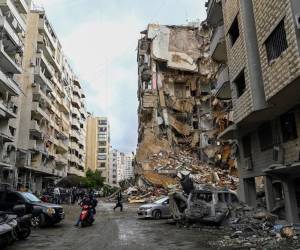 La OMS reporta un promedio de tres ataques diarios contra infraestructuras sanitarias en Líbano, agravando la crisis de desplazados.