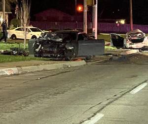 Las víctimas se encontraban detenidas en un semáforo cuando ocurrió el choque.