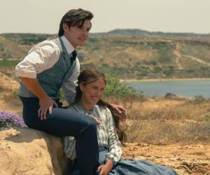 Enola Holmes vivirá más aventuras y misterios, mientras consolida su amor con Lord Tewkesbury.