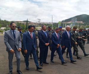 En la conmemoración también estuvo presente el presidente de la Corte Suprema de Justicia (CSJ), Wagner Vallecillo, y el ministro de Defensa, Enrique Rodríguez Burchard.