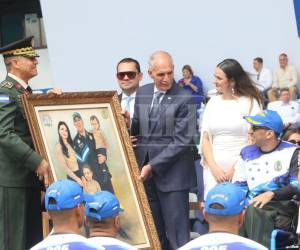 Este 15 de septiembre se cumple un año del accidente que sufrió el paracaidista Ever Maldonado durante los desfiles patrios de 2025. A un año de aquel hecho, hoy recibió un reconocimiento por su valentía y proceso de recuperación.