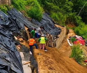 Un derrumbe registrado en una construcción del sector West Bay, Roatán, Islas de la Bahía, dejó cinco trabajadores heridos la mañana de este miércoles.