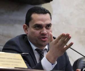 Tomás Zambrano, presidente del Congreso Nacional, reafirmó que el juicio político se realizará al contar con los votos necesarios.