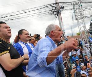 Desde tempranas horas de este sábado, nacionalistas llegaron hasta Tegucigalpa para participar en la movilización convocada por el Partido Nacional.