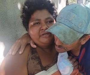 En la comunidad de Ilanga, en el municipio de Trujillo, Colón, una pareja de creadores de contenido vivió una noche que terminó en tragedia luego de ser atacados a balazos por un sujeto desconocido, en un hecho ocurrido este martes 26 de mayo.