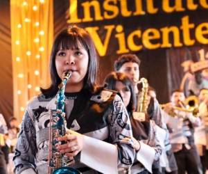 El Instituto Central Vicente Cáceres conmemoró sus 148 años de fundación con una jornada en la que estudiantes y docentes combinaron presentaciones artísticas, expresiones culturales y muestras de talento para celebrar la historia de uno de los centros educativos con mayor trayectoria del país.
