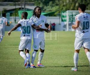 Imágenes del desarrollo del partido.