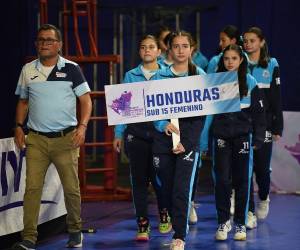 La selección hondureña es liderada por el profesor Alex Carías, junto a los asistentes Elvin Vásquez y Miguel Portillo.
