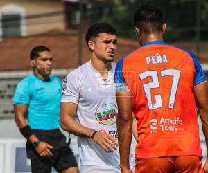 Imágenes del desarrollo del partido.