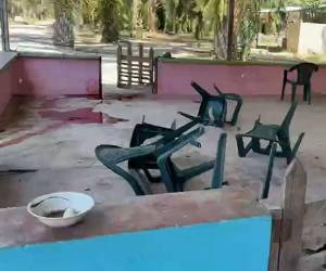 Más de una decena de personas murieron en una masacre registrada en la comunidad de Rigores, Trujillo, Colón, cuando se encontraban reunidas en una iglesia del lugar. Entre 13 y 17 víctimas serían las cifras preliminares luego de que familiares retiraran cuerpos antes del aseguramiento de la escena.