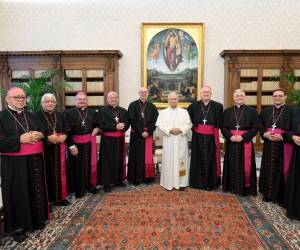 Durante una reunión con los obispos de Honduras, el Santo Padre escuchó las principales preocupaciones de la Iglesia católica y destacó la importancia de educar en valores desde la familia y los centros educativos.
