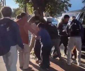 El arresto del hondureño Jhon Maykel Correa Sangucho ocurrió el pasado 7 de octubre en Harrison. Testigos grabaron el momento en que era detenido mientras sus hijos intentaban evitar que se lo llevaran.