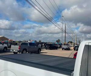 Policía mata a atacante de tiroteo en Texas, que dejó un muerto y más de 11 herido.
